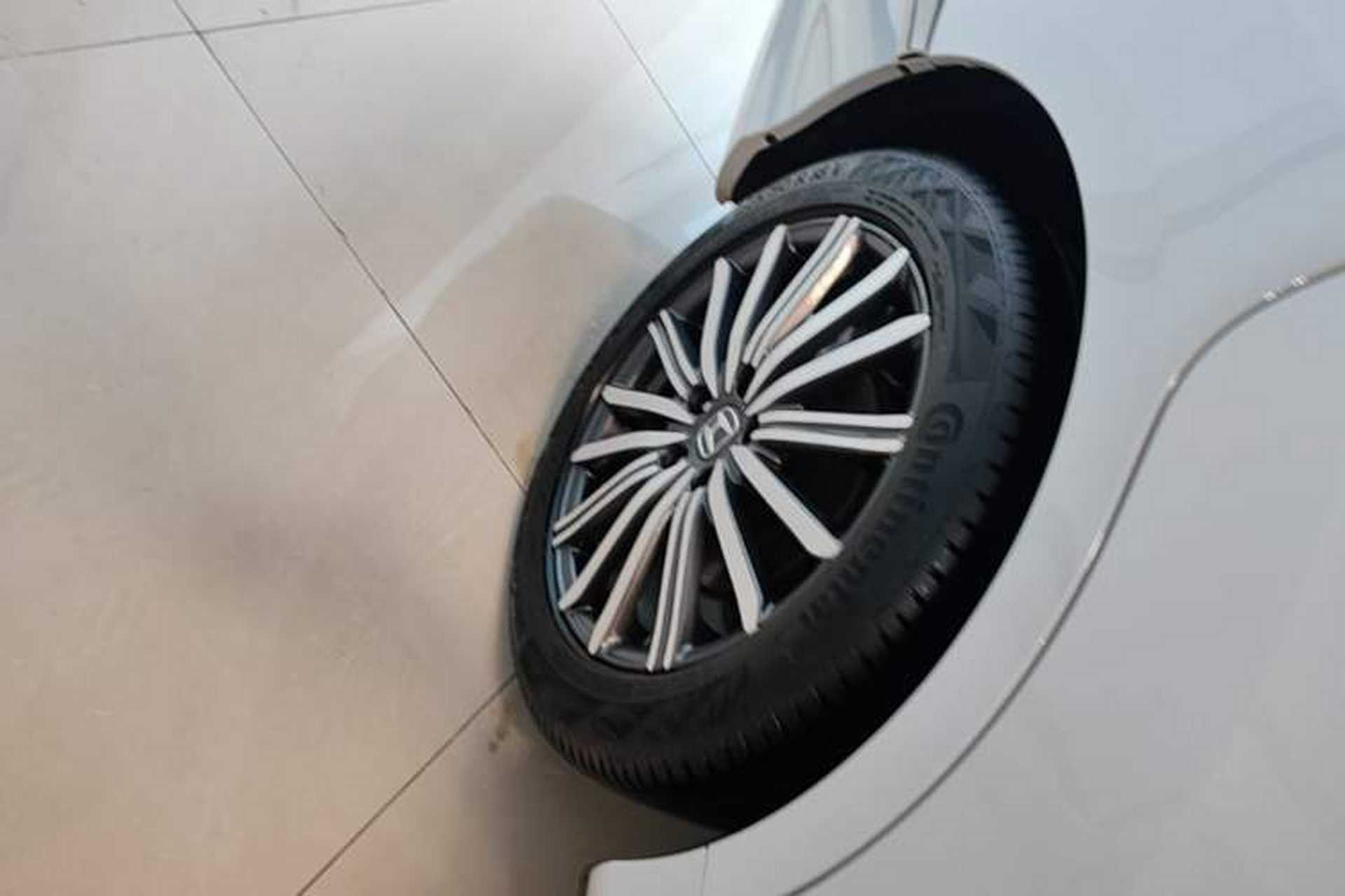 Used Honda Elysion 2024 2.0L eHEV Luxury Edition Right Rear Wheel Hub