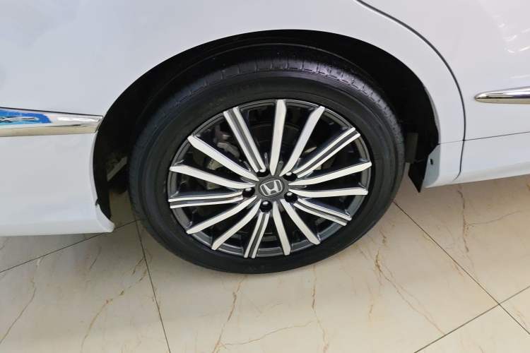 Used Honda Elysion 2024 2.0L eHEV Luxury Edition Right Rear Wheel Hub