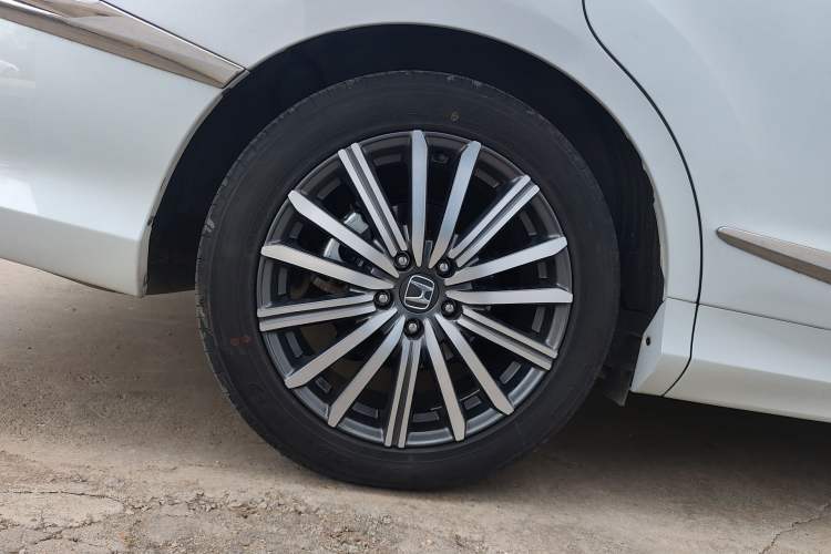Used Honda Elysion 2024 2.0L eHEV Luxury Edition Right Rear Wheel Hub