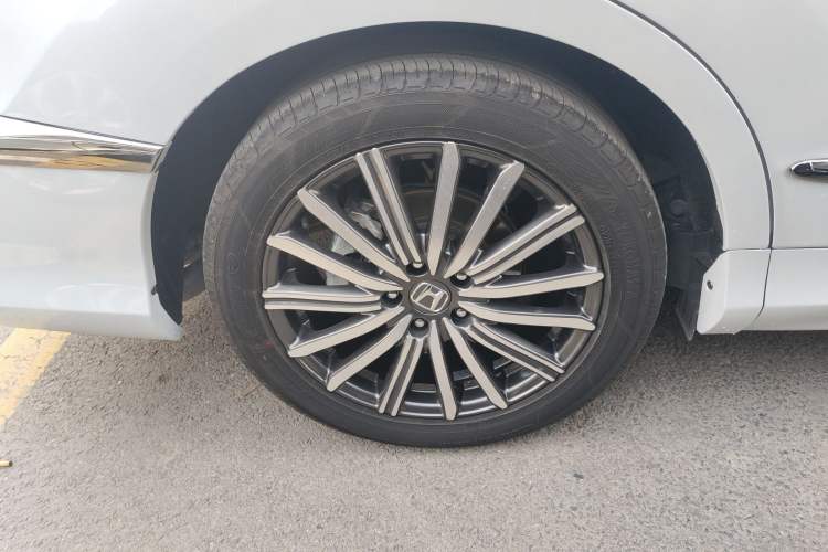 Used Honda Elysion 2024 2.0L eHEV Luxury Edition Right Rear Wheel Hub