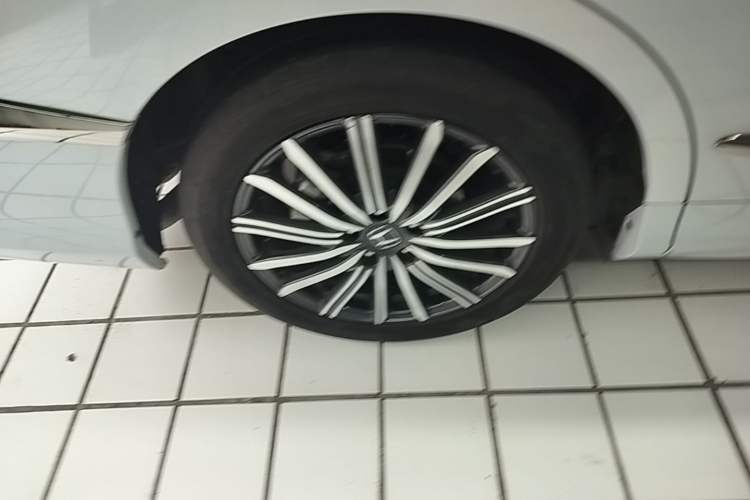 Used Honda Elysion 2024 2.0L eHEV Luxury Edition Right Rear Wheel Hub