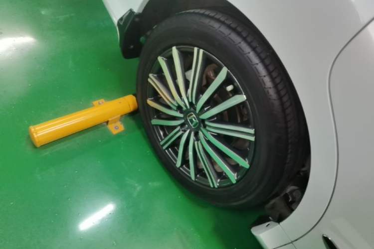 Used Honda Elysion 2024 2.0L eHEV Luxury Edition Right Rear Wheel Hub