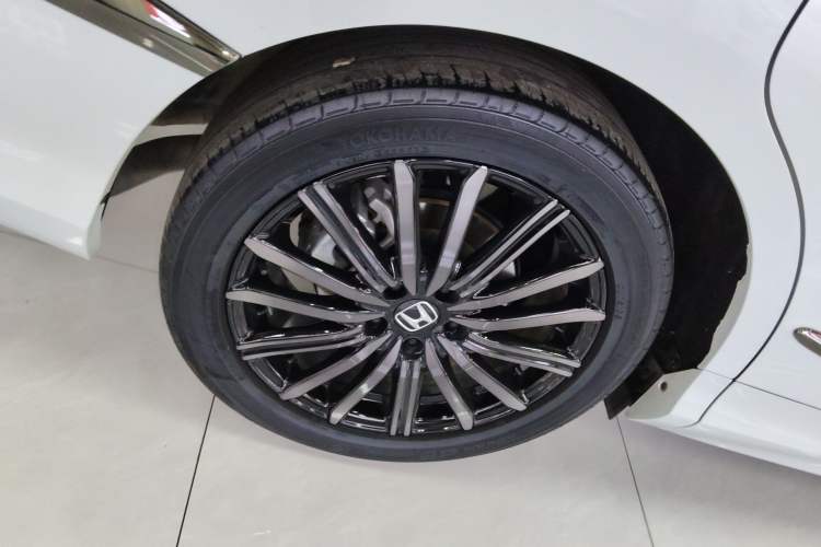 Used Honda Elysion 2024 2.0L eHEV Luxury Edition Right Rear Wheel Hub