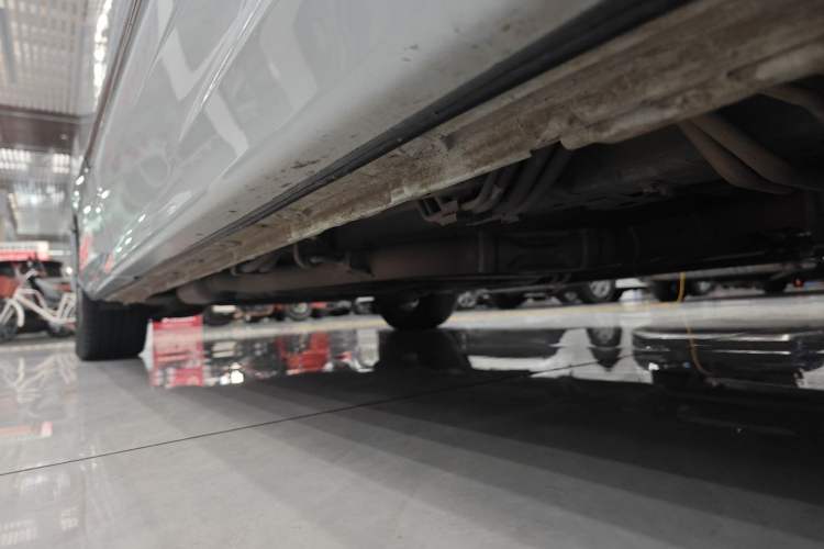 Used Honda Elysion 2024 2.0L eHEV Luxury Edition Right Side Sill