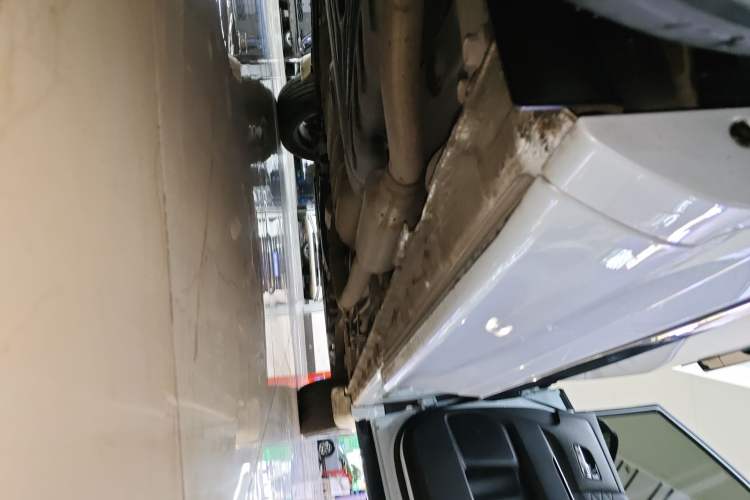 Used Honda Elysion 2024 2.0L eHEV Luxury Edition Right Side Sill