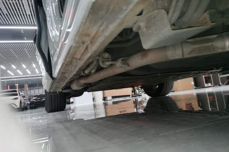 Used Honda Elysion 2024 2.0L eHEV Luxury Edition Right Side Sill