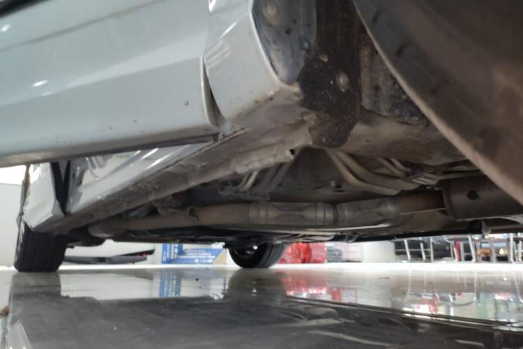 Used Honda Elysion 2024 2.0L eHEV Luxury Edition Right Side Sill
