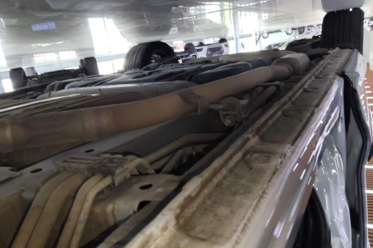 Used Honda Elysion 2024 2.0L eHEV Luxury Edition Right Side Sill