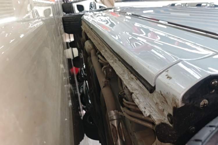 Used Honda Elysion 2024 2.0L eHEV Luxury Edition Right Side Sill