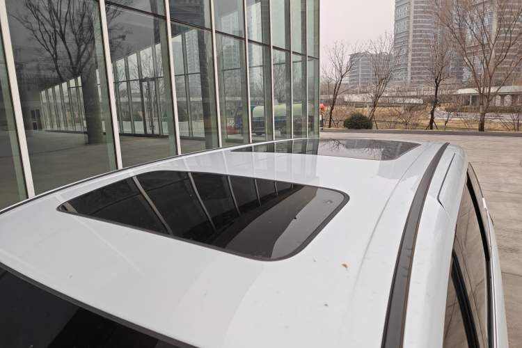 Used Honda Elysion 2024 2.0L eHEV Luxury Edition Roof
