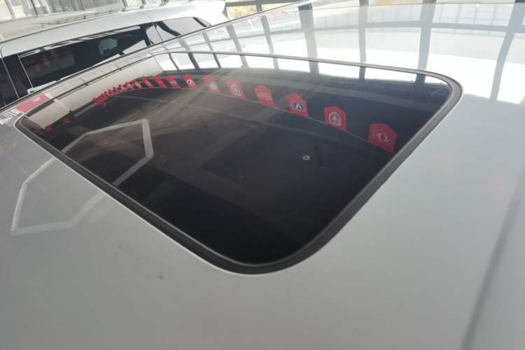 Used Honda Elysion 2024 2.0L eHEV Luxury Edition Roof