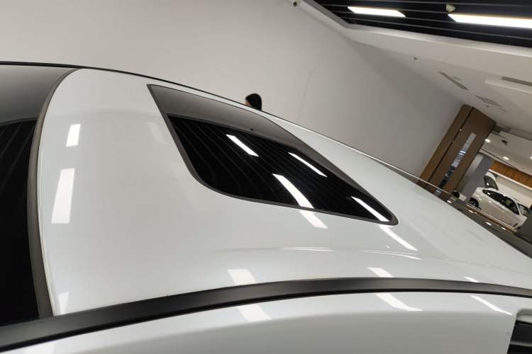 Used Honda Elysion 2024 2.0L eHEV Luxury Edition Roof