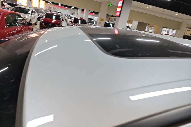 Used Honda Elysion 2024 2.0L eHEV Luxury Edition Roof