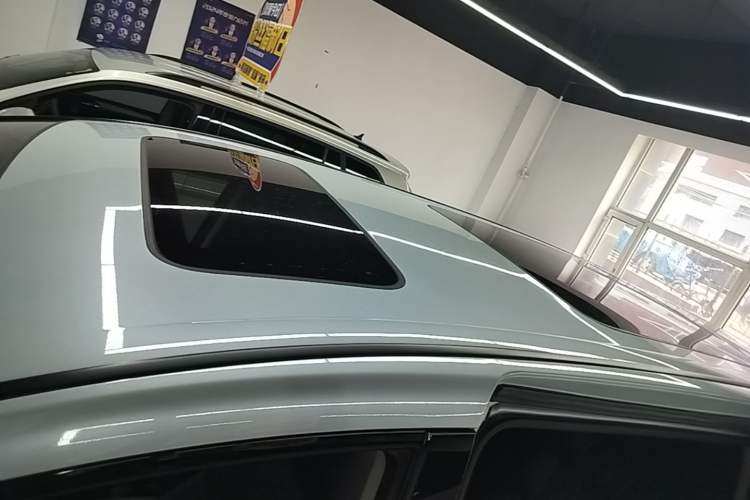 Used Honda Elysion 2024 2.0L eHEV Luxury Edition Roof
