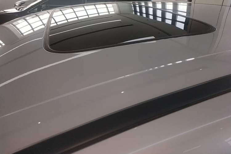 Used Honda Elysion 2024 2.0L eHEV Luxury Edition Roof