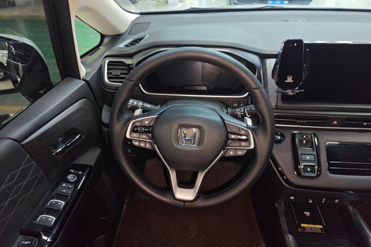 Used Honda Elysion 2024 2.0L eHEV Luxury Edition Steering Wheel
