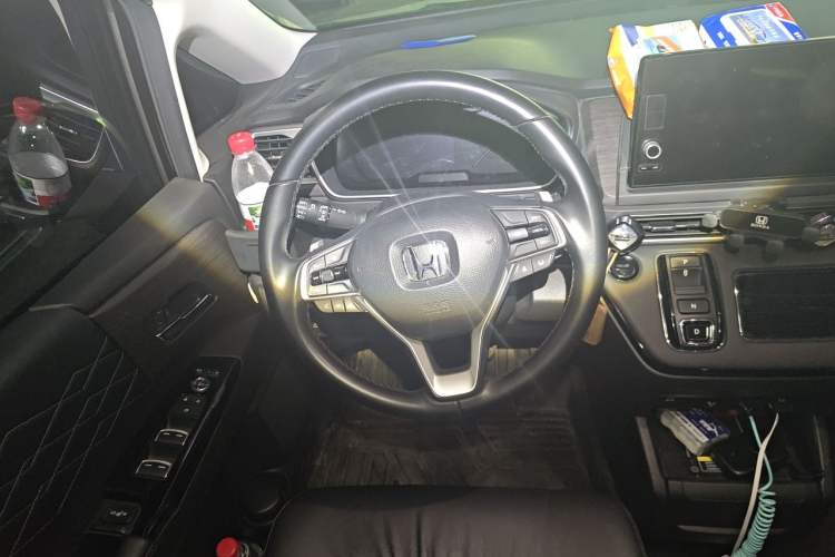 Used Honda Elysion 2024 2.0L eHEV Luxury Edition Steering Wheel