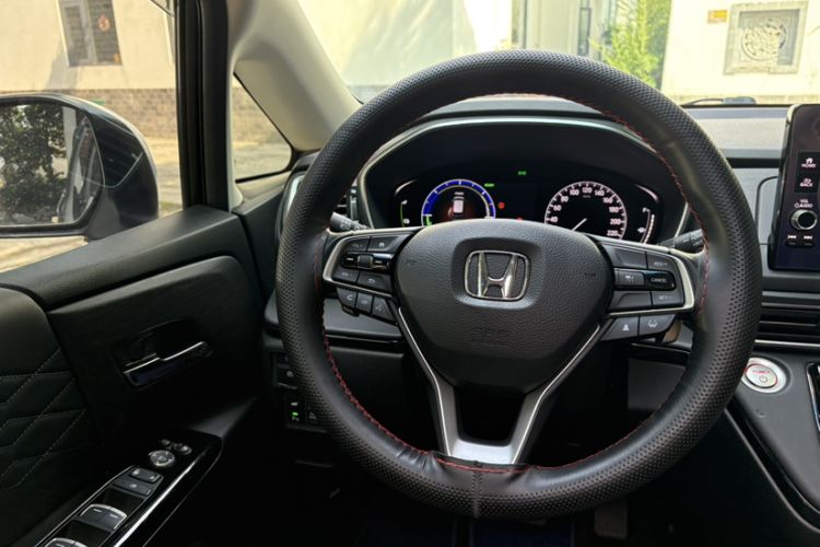 Used Honda Elysion 2024 2.0L eHEV Luxury Edition Steering Wheel