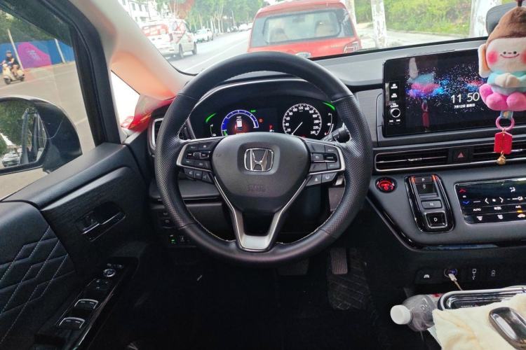 Used Honda Elysion 2024 2.0L eHEV Luxury Edition Steering Wheel