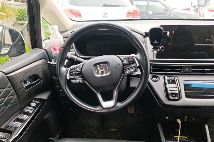 Used Honda Elysion 2024 2.0L eHEV Luxury Edition Steering Wheel