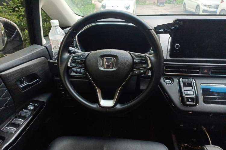 Used Honda Elysion 2024 2.0L eHEV Luxury Edition Steering Wheel