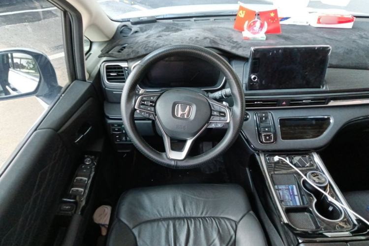 Used Honda Elysion 2024 2.0L eHEV Luxury Edition Steering Wheel