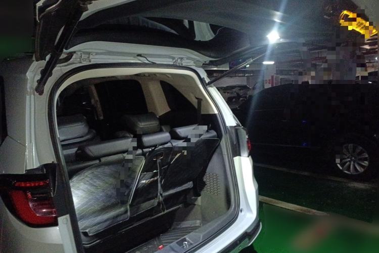 Used Honda Elysion 2024 2.0L eHEV Luxury Edition Trunk