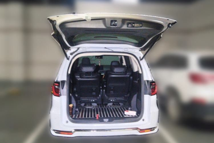 Used Honda Elysion 2024 2.0L eHEV Luxury Edition Trunk