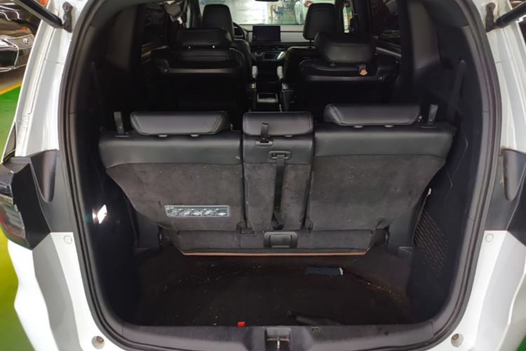 Used Honda Elysion 2024 2.0L eHEV Luxury Edition Trunk