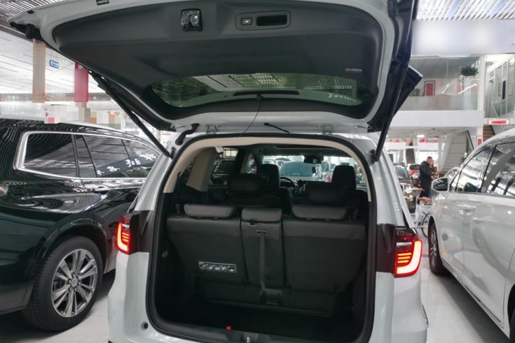 Used Honda Elysion 2024 2.0L eHEV Luxury Edition Trunk