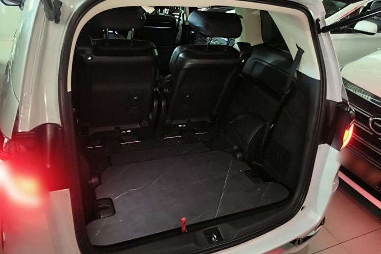 Used Honda Elysion 2024 2.0L eHEV Luxury Edition Trunk