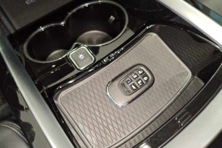 Used Honda Elysion 2024 2.0L eHEV Luxury Edition Vehicle Key