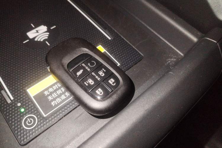 Used Honda Elysion 2024 2.0L eHEV Ultimate Edition Vehicle Key
