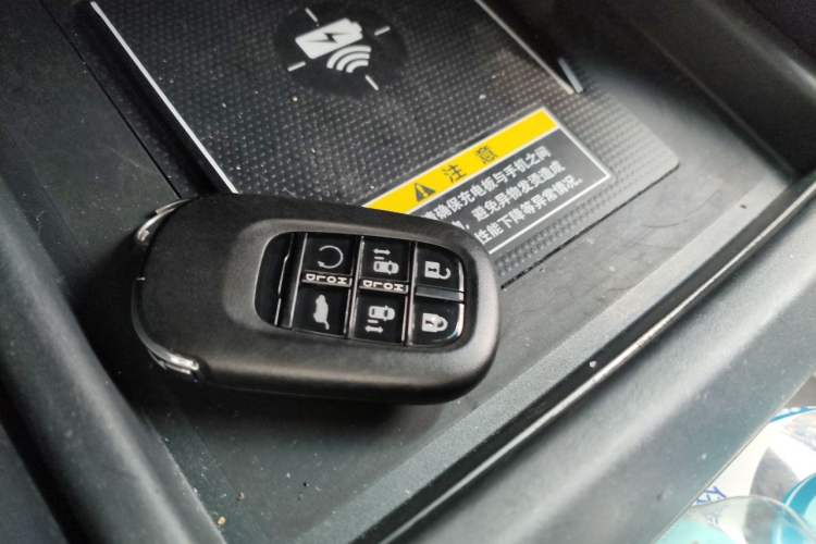 Used Honda Elysion 2024 2.0L eHEV Luxury Edition Vehicle Key
