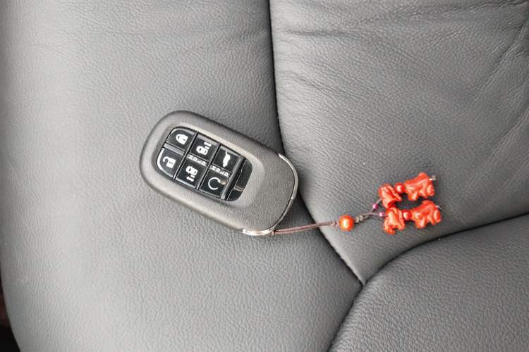 Used Honda Elysion 2024 2.0L eHEV Luxury Edition Vehicle Key