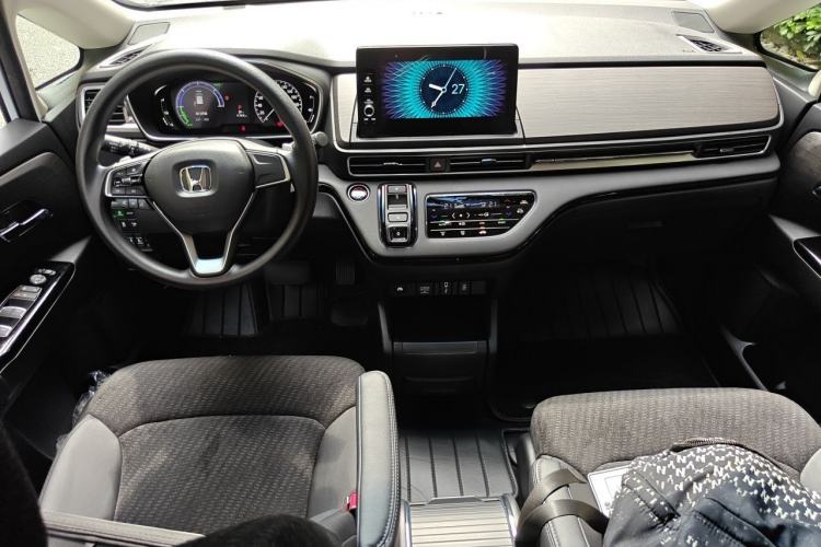 Used Honda Elysion 2026 Model 2.0L e:HEV Classic Edition Center Console