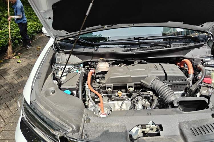 Used Honda Elysion 2026 Model 2.0L e:HEV Classic Edition Engine Bay Right