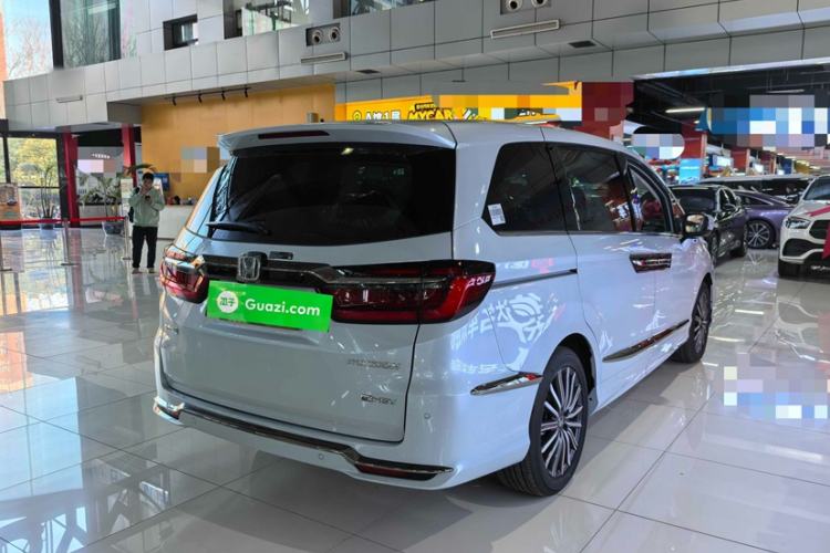Used Honda Elysion 2026 Model 2.0L e:HEV Classic Edition Exterior 5