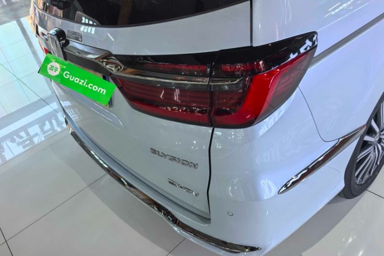 Used Honda Elysion 2026 Model 2.0L e:HEV Classic Edition Exterior 6
