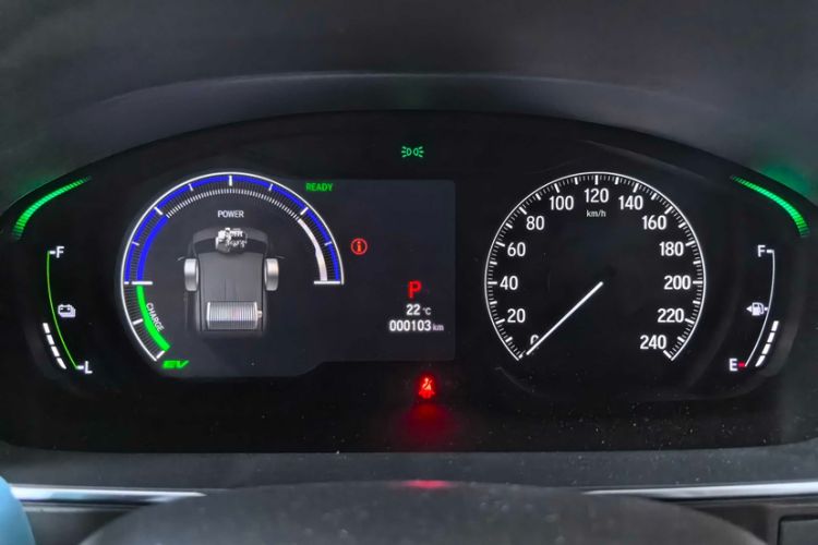Used Honda Elysion 2026 Model 2.0L e:HEV Classic Edition Odometer Close Up
