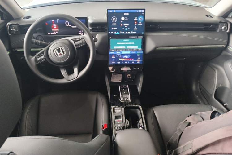 Used Honda e:NP1 2023 420 km Vision Edition Center Console