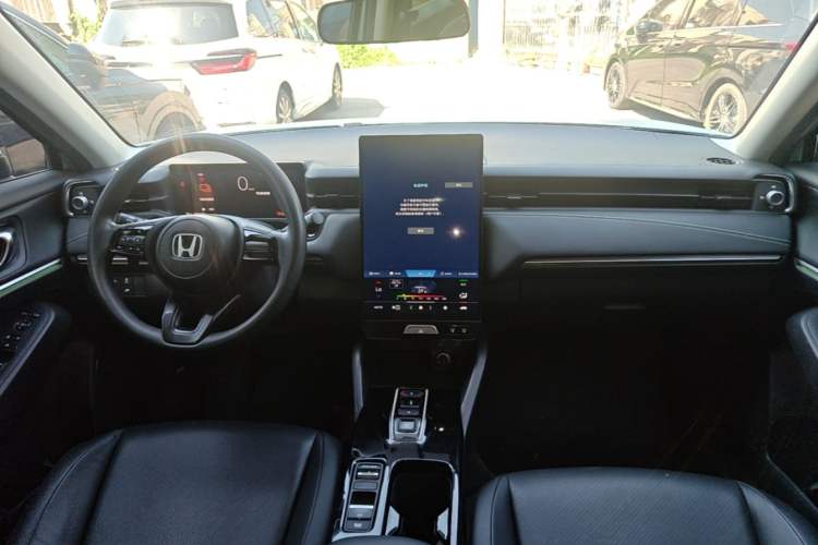Used Honda e:NP1 2023 420 km Vision Edition Center Console