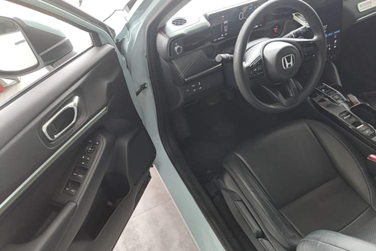 Used Honda e:NP1 2023 420 km Vision Edition Driver Seat