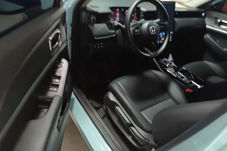 Used Honda e:NP1 2023 420 km Vision Edition Driver Seat