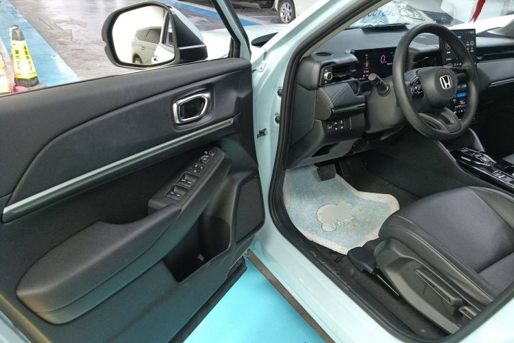 Used Honda e:NP1 2023 420 km Vision Edition Driver Seat