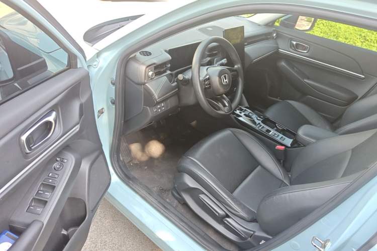 Used Honda e:NP1 2023 420 km Vision Edition Driver Seat