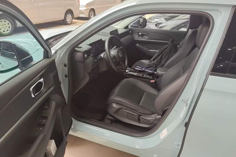 Used Honda e:NP1 2023 420 km Vision Edition Driver Seat