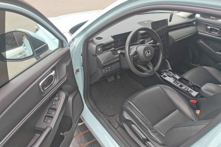 Used Honda e:NP1 2023 420 km Vision Edition Driver Seat