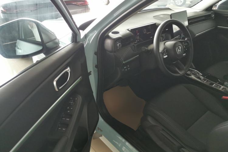 Used Honda e:NP1 2023 420 km Vision Edition Driver Seat