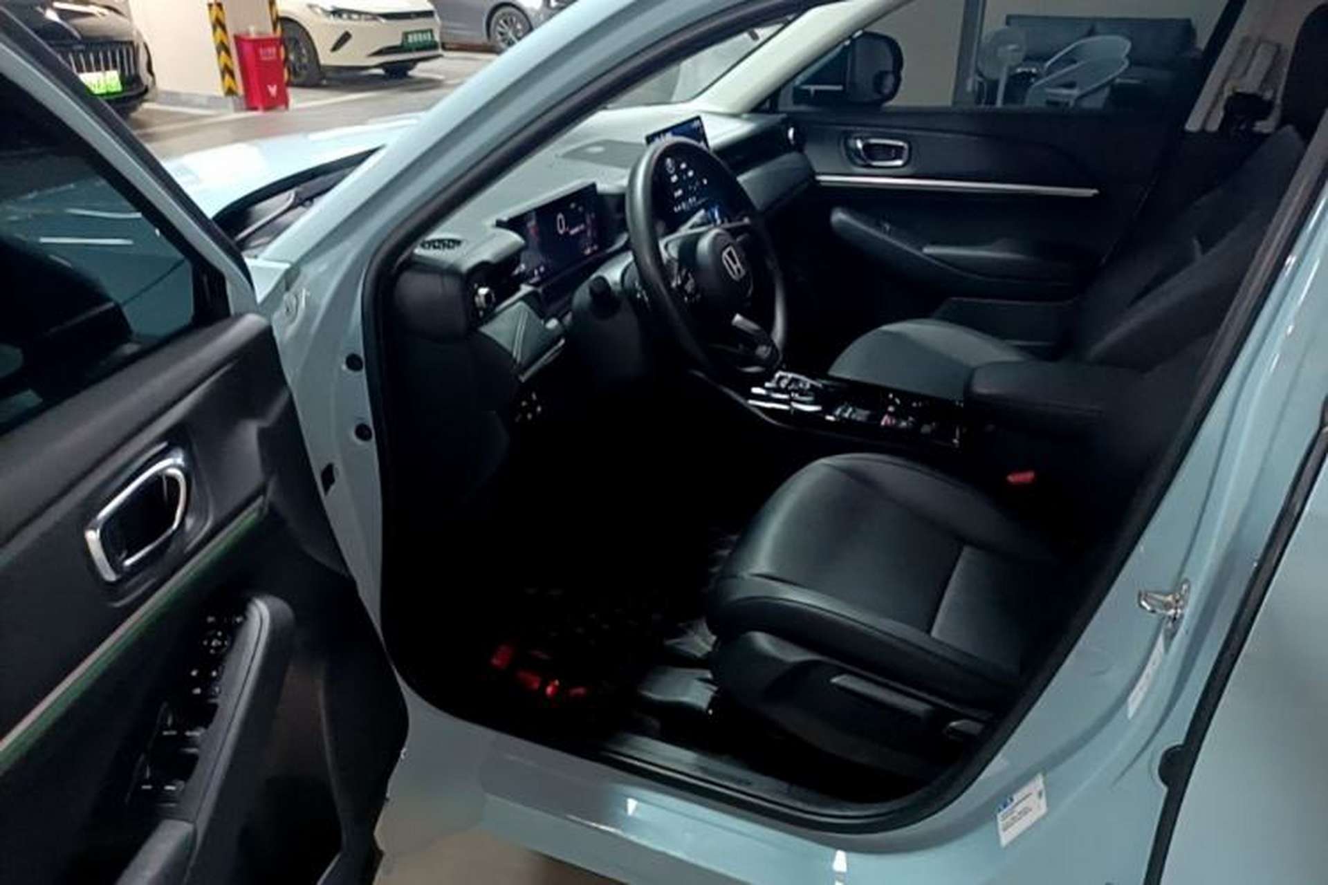 Used Honda e:NP1 2023 420 km Vision Edition Driver Seat